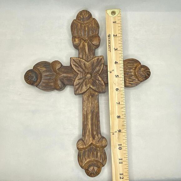 Wood Craved Detailed Cross Made in India Wall Hanging Flower Center Handmade - Picture 6 of 8